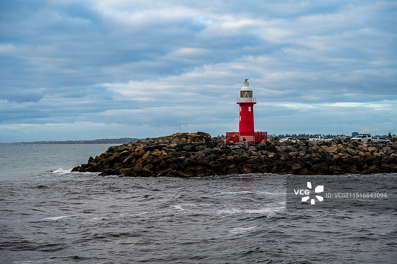 西澳大利亚珀斯的Fremantle小镇（弗里曼特尔）港口码头的海上灯塔，具有意境美图片素材