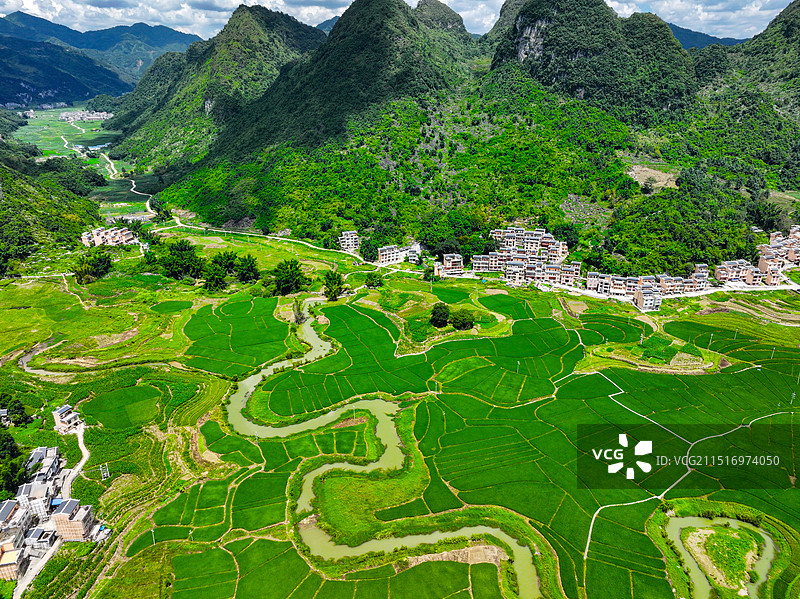 航拍广西河池巴马那社乡命河风光图片素材
