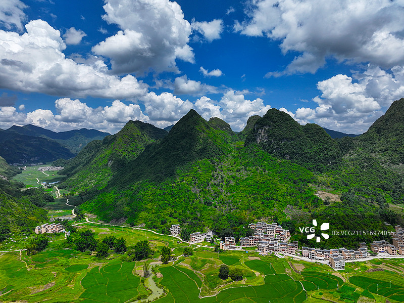 航拍广西河池巴马那社乡命河风光图片素材