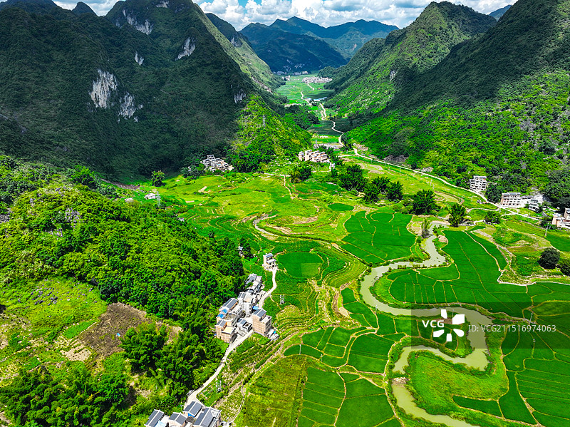 航拍广西河池巴马那社乡命河风光图片素材