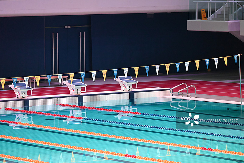 水立方室内游泳池泳道特写图片素材