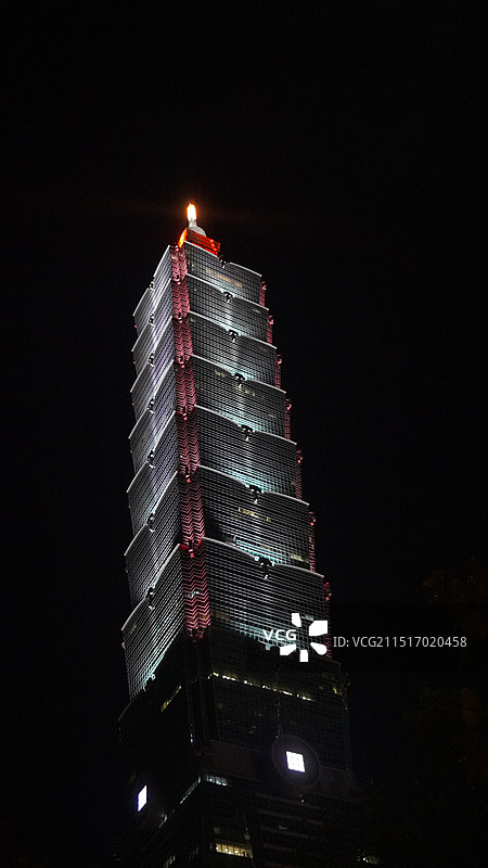 台北象山夜景天际线 看101大楼图片素材