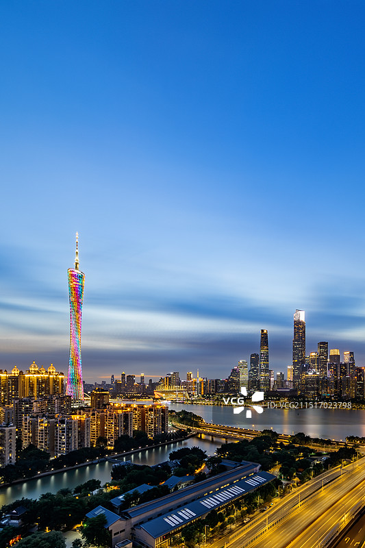 广州城市天际线夜景图片素材
