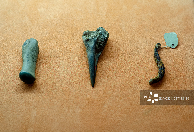 古代战场的青铜箭镞图片素材