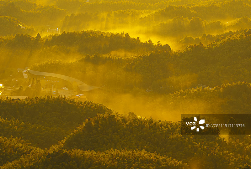 四川宜宾 蜀南竹海山寺朝霞风光美图片素材