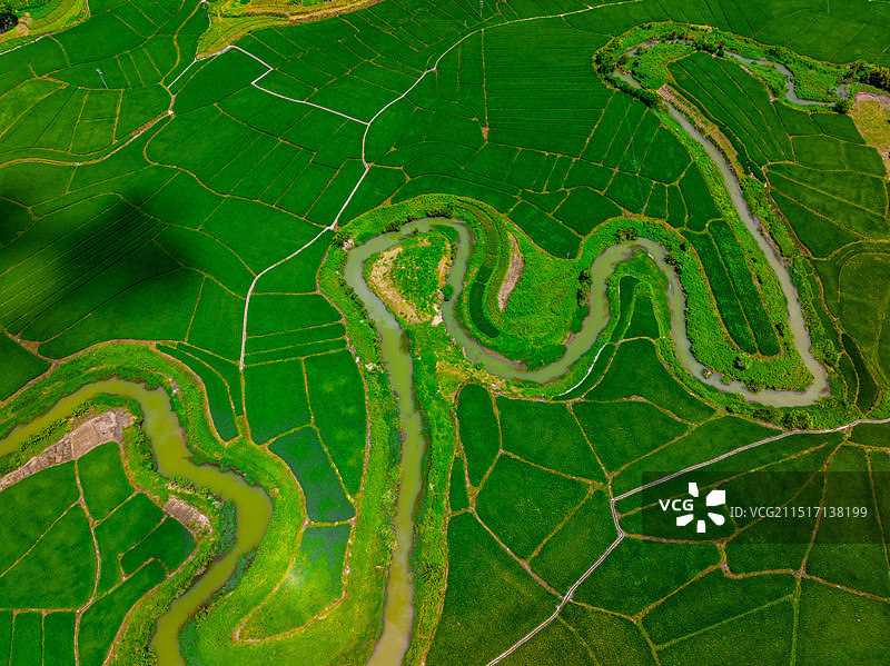 航拍广西巴马那社乡命河风光图片素材
