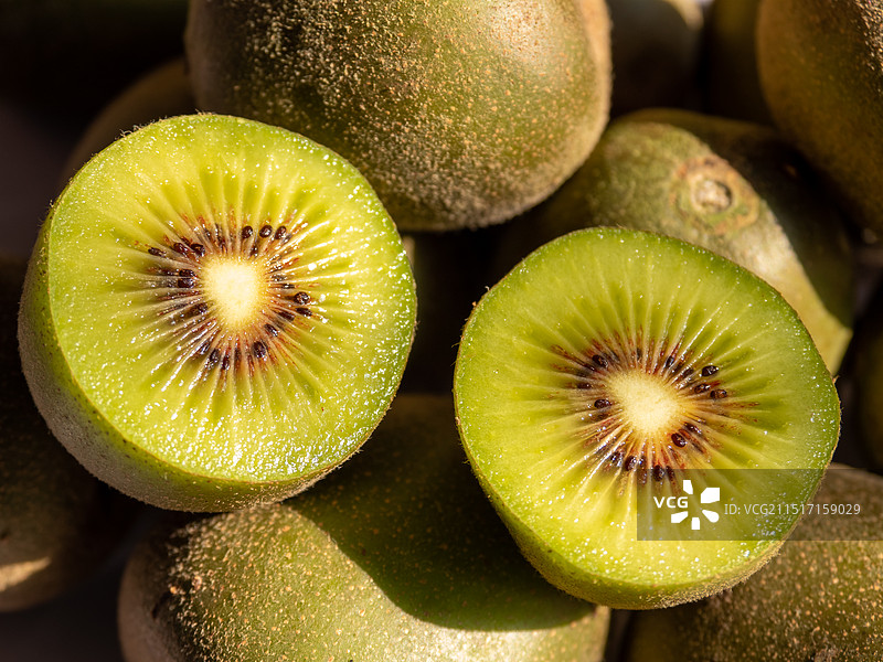 成熟的猕猴桃图片素材