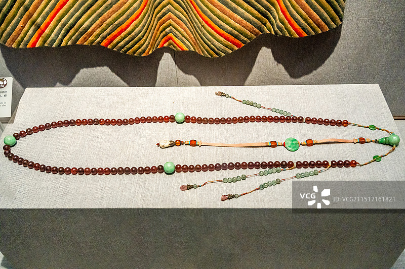 清代的朝珠；虎门鸦片战争博物馆藏图片素材