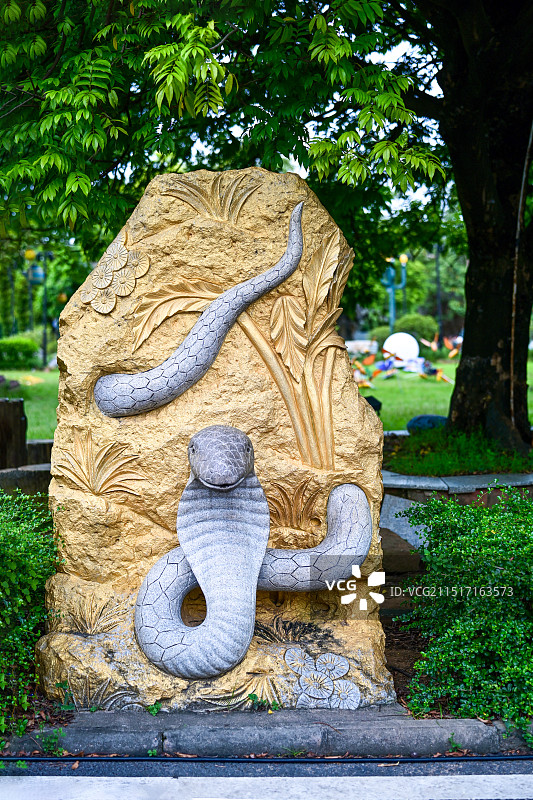 广州石头记矿物园 十二生肖雕塑图片素材