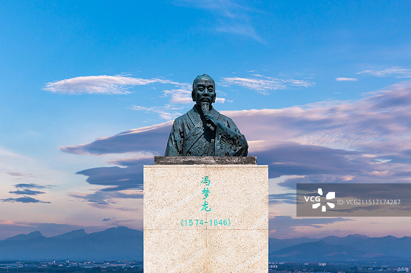 冯梦龙雕像图片素材