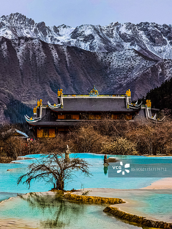 四川阿坝黄龙景区 黄龙古寺图片素材