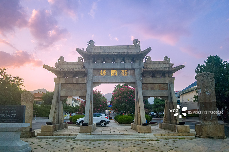 泰山岱宗坊图片素材