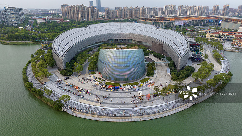 苏州金鸡湖苏州文化艺术中心俯拍图片素材