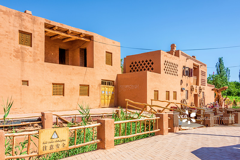 中国新疆吐鲁番鄯善吐峪沟麻扎村图片素材