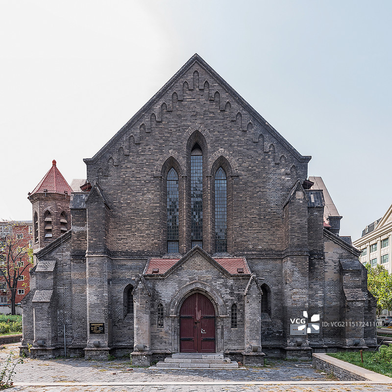 天津秋天阳光下的安里甘教堂图片素材