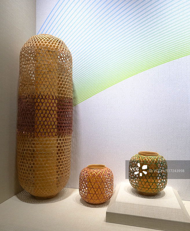 贵州非物质文化遗产，贵州民族博物馆馆藏文物，非遗，刺绣工艺，非遗创新产品图片素材