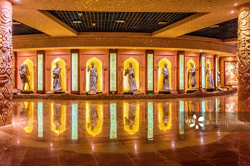 中国新疆吐鲁番火焰山景区地宫内景图片素材