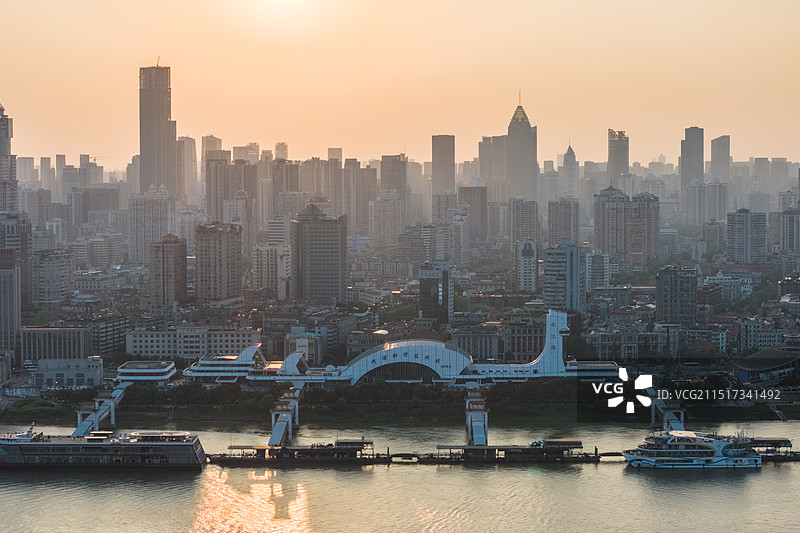 武汉科技馆汉口都市天际线日落图片素材