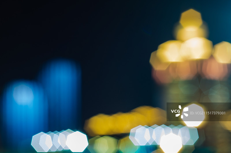 夜空中闪烁的光斑图片素材