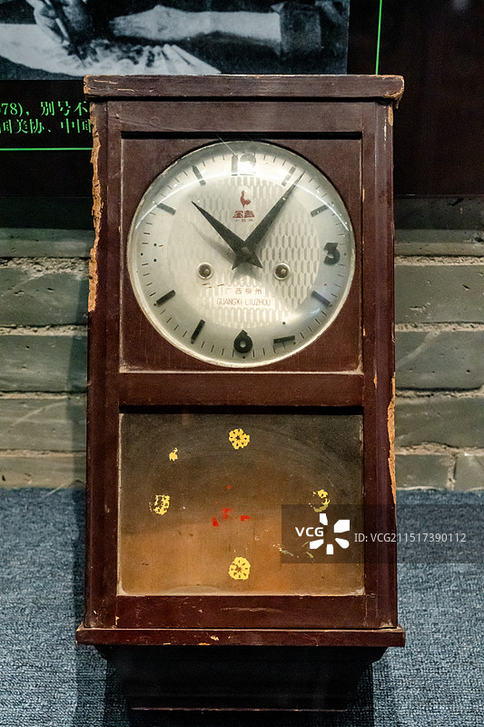 老式挂钟；虎门鸦片战争博物馆藏图片素材