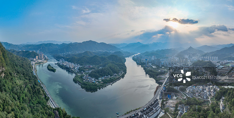 “八百里清江”长阳段图片素材