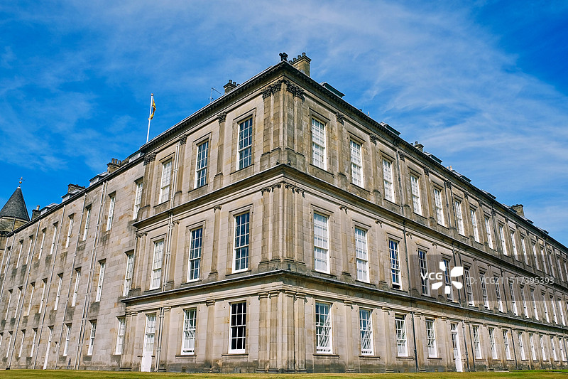 英国爱丁堡荷里路德宫Palace of Hollyroodhouse外立面图片素材