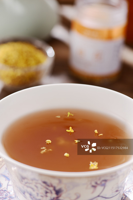 冲调好的桂花藕粉图片素材