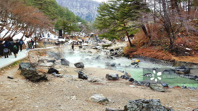 日本群马县草津町，西の河原公園图片素材