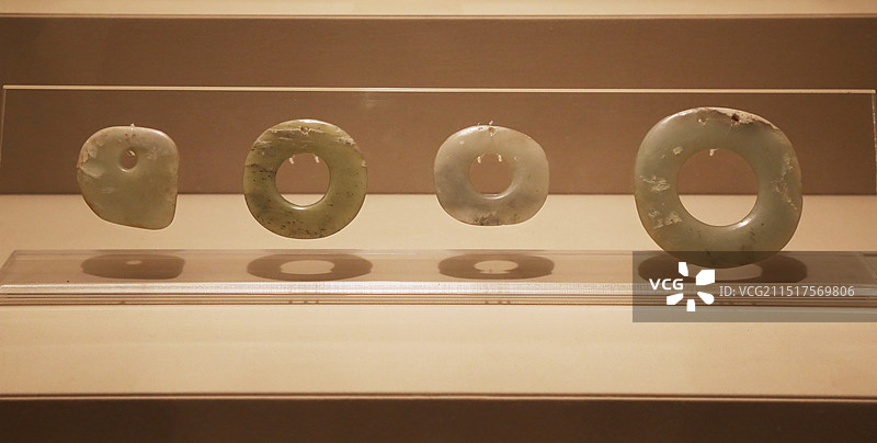 新石器时代 玉璧 中国沈阳辽宁省博物馆图片素材