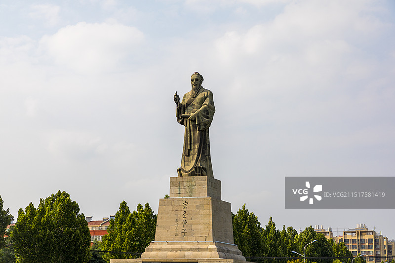 济宁嘉祥县宗圣曾子雕像图片素材