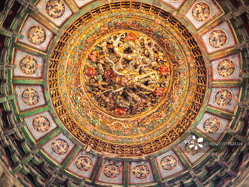 故宫古建筑万春亭屋顶雕塑图片素材