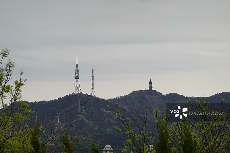 山东省烟台市芝罘区塔山三合塔图片素材