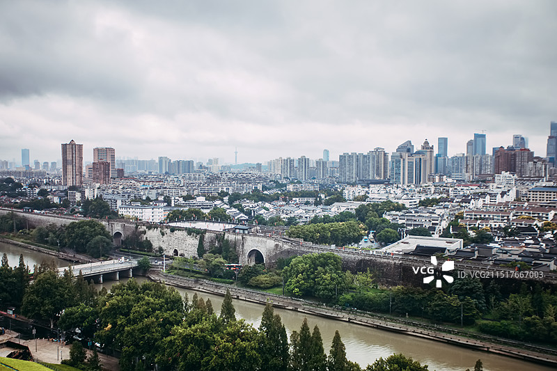 南京大报恩寺塔上俯瞰中华门城墙图片素材