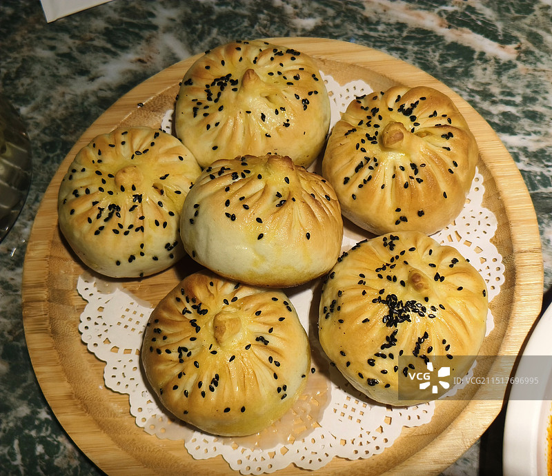 烤包子图片素材