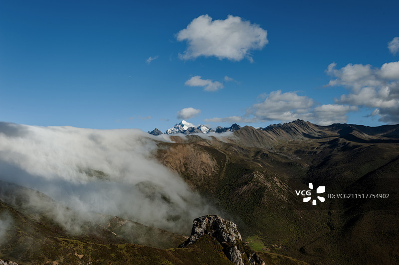 四川阿坝松潘雪宝顶图片素材