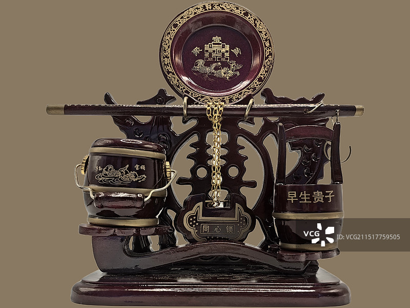 婚礼摆件喜桶子孙桶早生贵子如意随秤红木图片素材