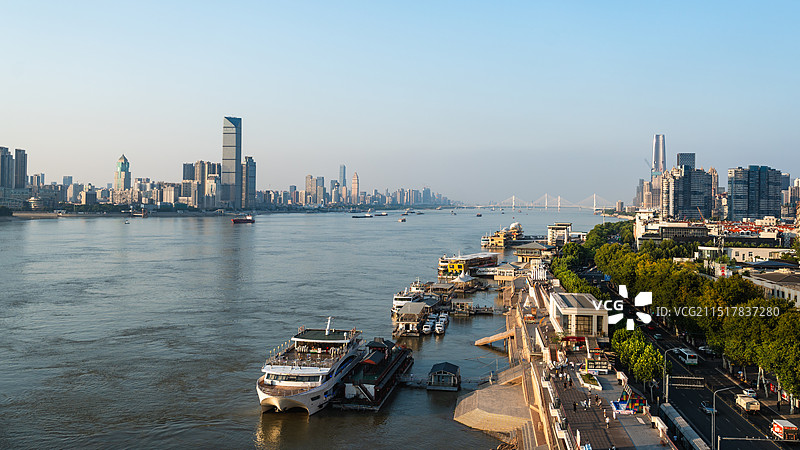 武汉长江边图片素材