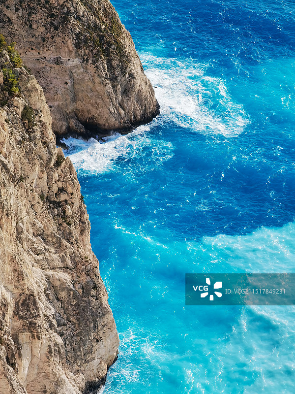 扎金索斯｜蓝色大海、峭壁图片素材