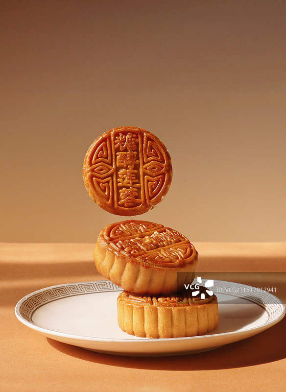 传统节日中秋节月饼图片素材