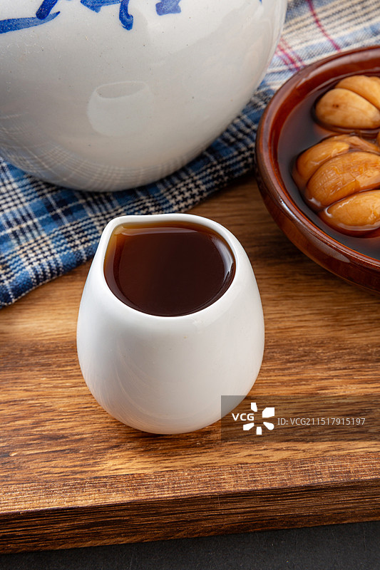 调味瓶里的醋图片素材