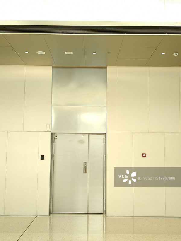 金属门大理石墙图片素材