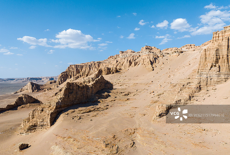 新疆哈密大海道高清航拍图片图片素材