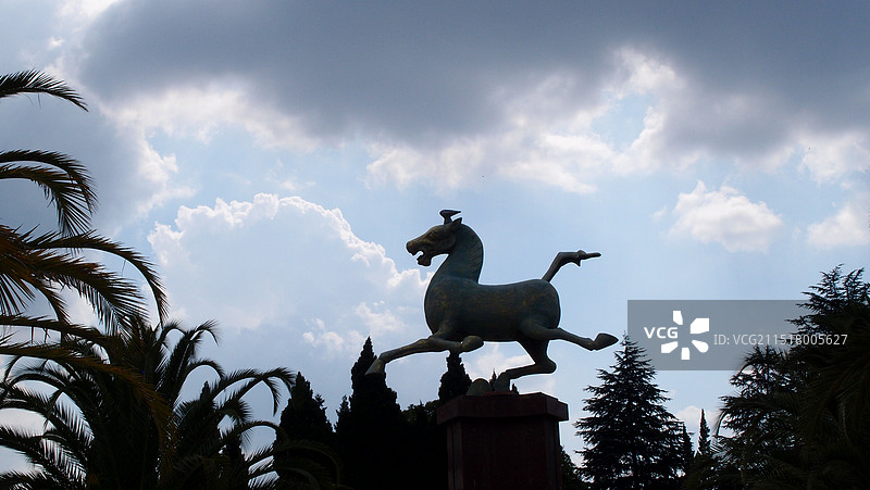 世博园马踏飞燕雕像图片素材