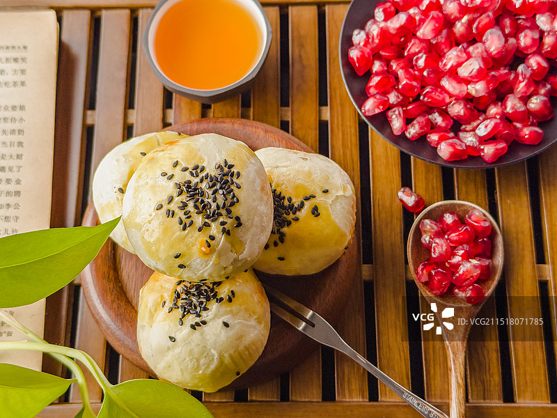 静物·蛋黄酥图片素材