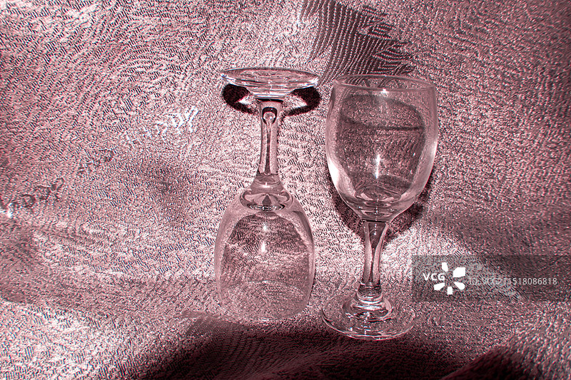 四川绵阳红酒杯，香槟酒杯，庆祝，孤独，特写玻璃杯图片素材