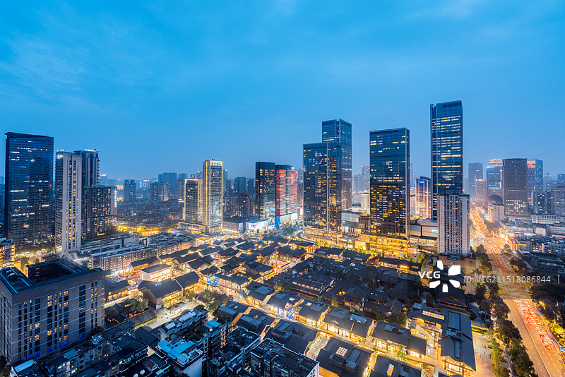 中国四川成都太古里商业区高视角夜景风光图片素材