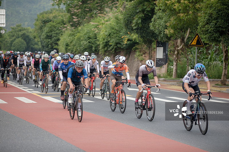 环千岛湖自行车赛-浙江杭州图片素材