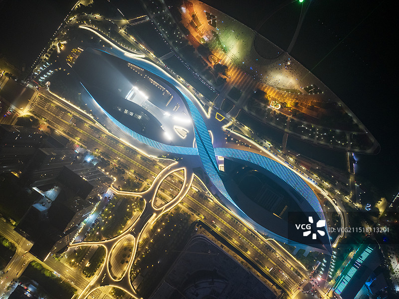 航拍苏州湾度假区夜景图片素材