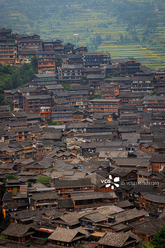 贵州西江千户苗寨景区苗族吊脚楼建筑群图片素材