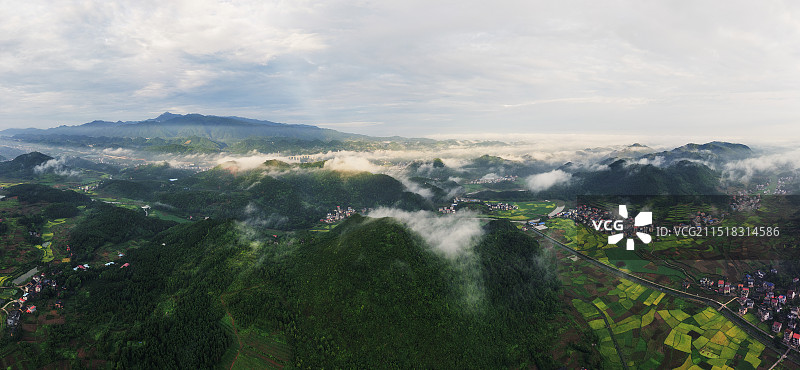 航拍湖南新宁农村田野风光图片素材